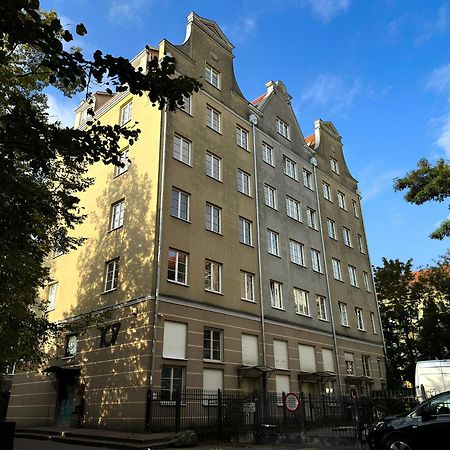 Flatbook - Old Town Apartments Ogarna Гданьск Экстерьер фото
